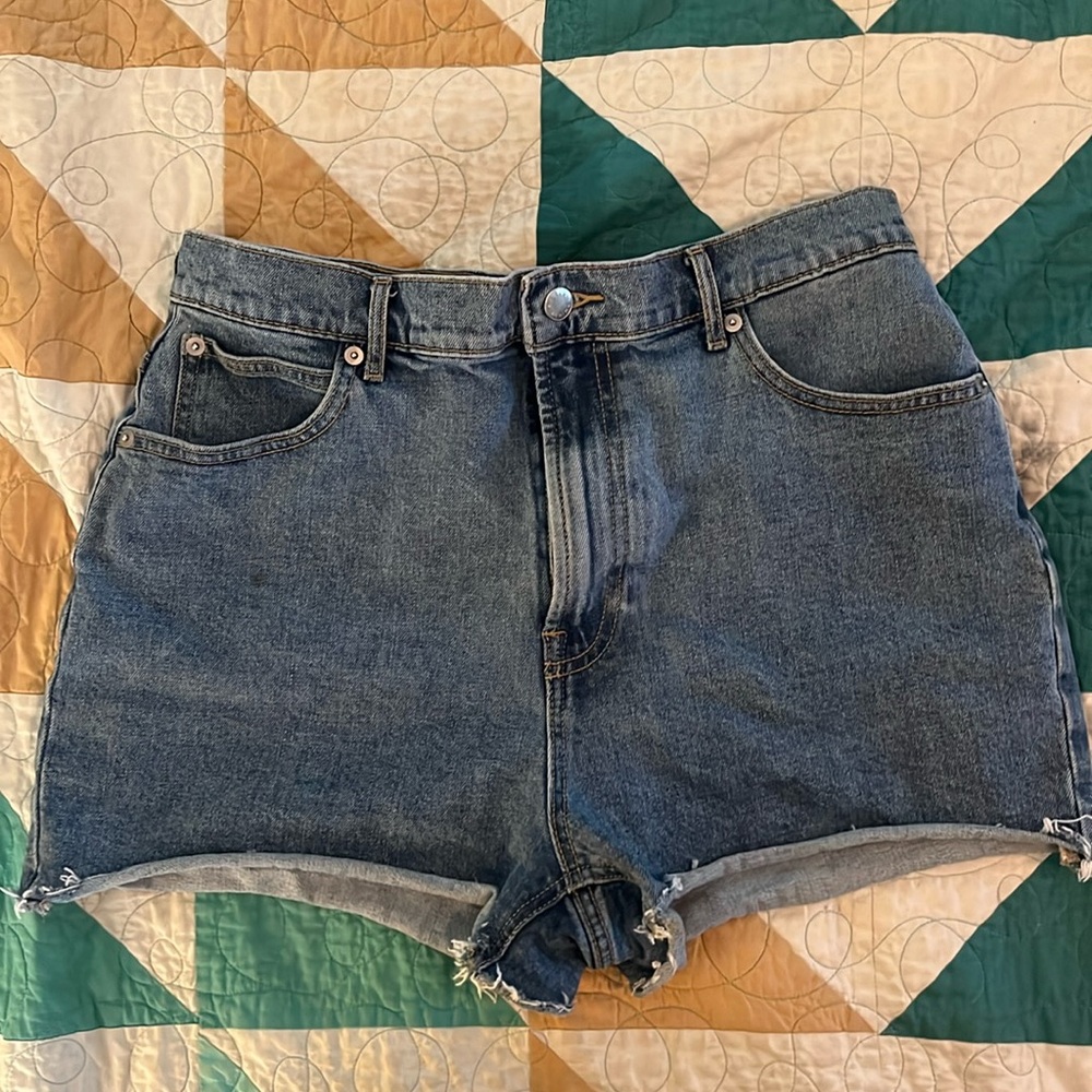 Everlane way high denim short size 31